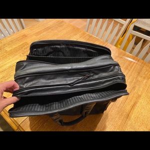 Tumi Leather expandable briefcase